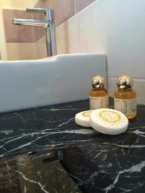 Lovelucca Cameră foto